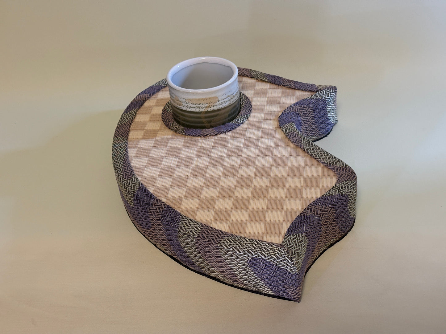 畳に花を活ける No.003｜一点もの・専用花器付き