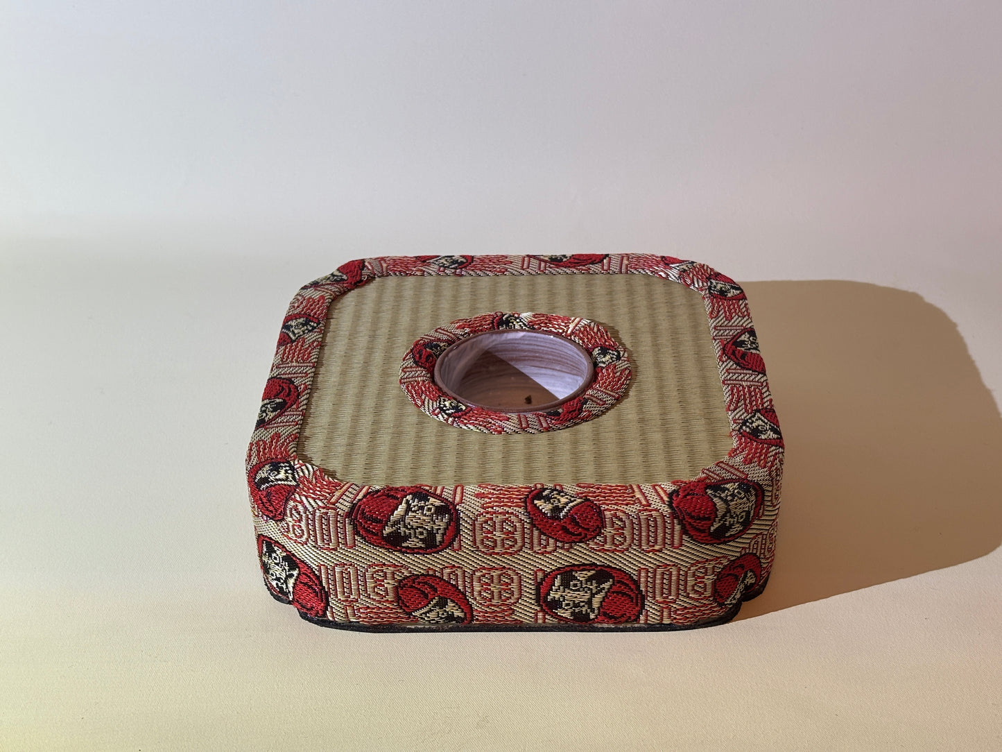 畳に花を活ける No.001｜一点もの・専用花器付き