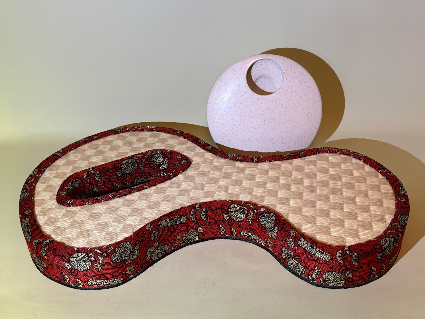 畳に花を活ける No.002｜一点もの・専用花器付き