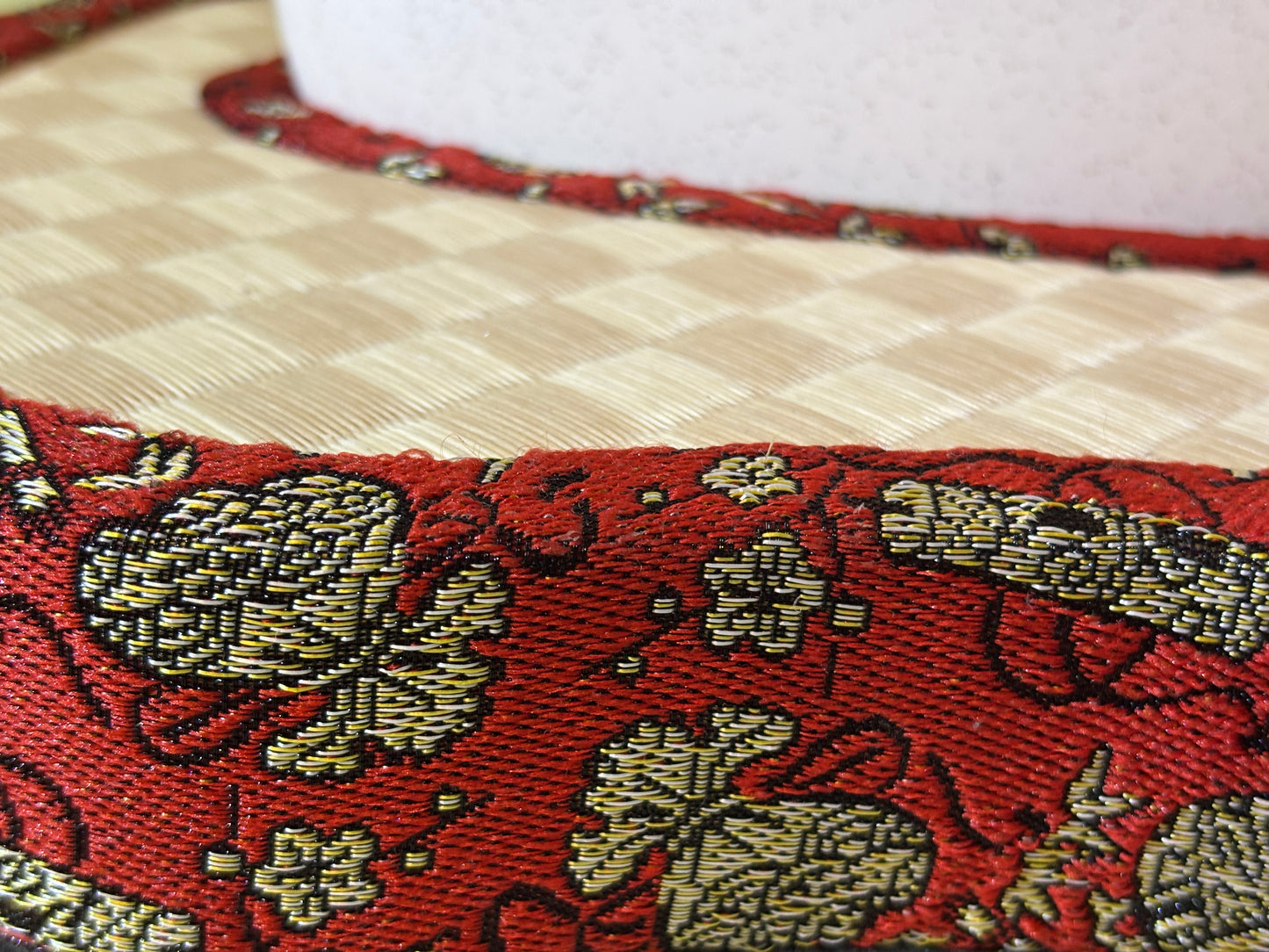 畳に花を活ける No.002｜一点もの・専用花器付き