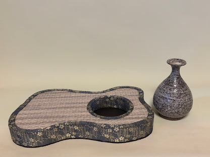 畳に花を活ける No.007｜一点もの・専用花器付き