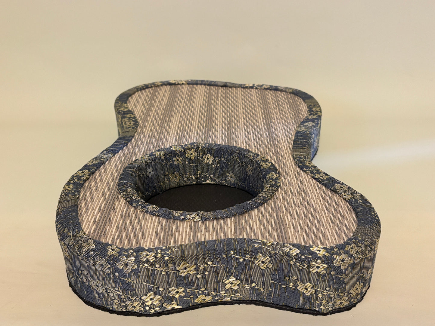 畳に花を活ける No.007｜一点もの・専用花器付き