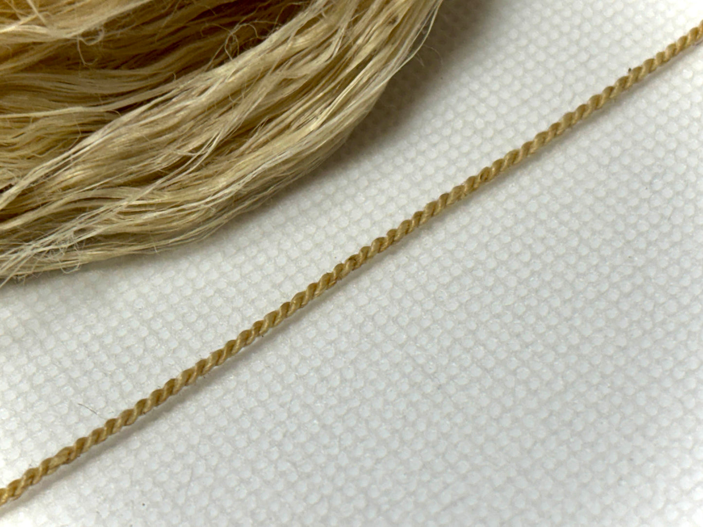 精麻の祈り紐 / Sacred Hemp Necklace Cord（85cm・1mm）