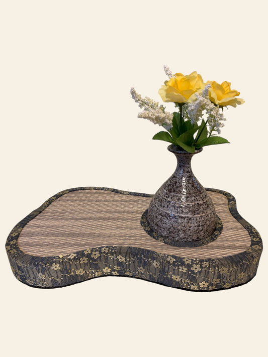 畳に花を活ける No.007｜一点もの・専用花器付き