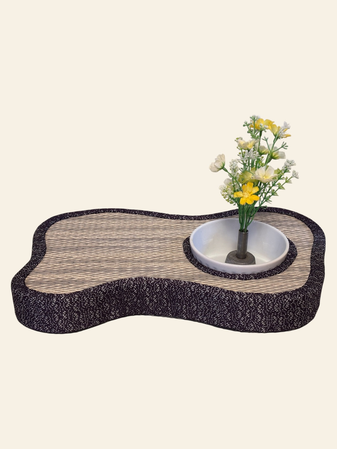 畳に花を活ける No.008｜一点もの・専用花器付き